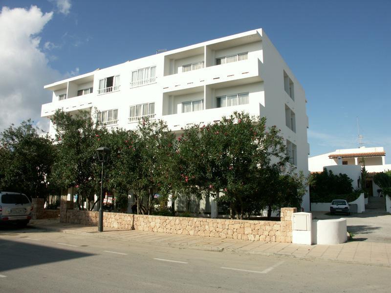 Hotel Maria Es Pujols Exterior foto